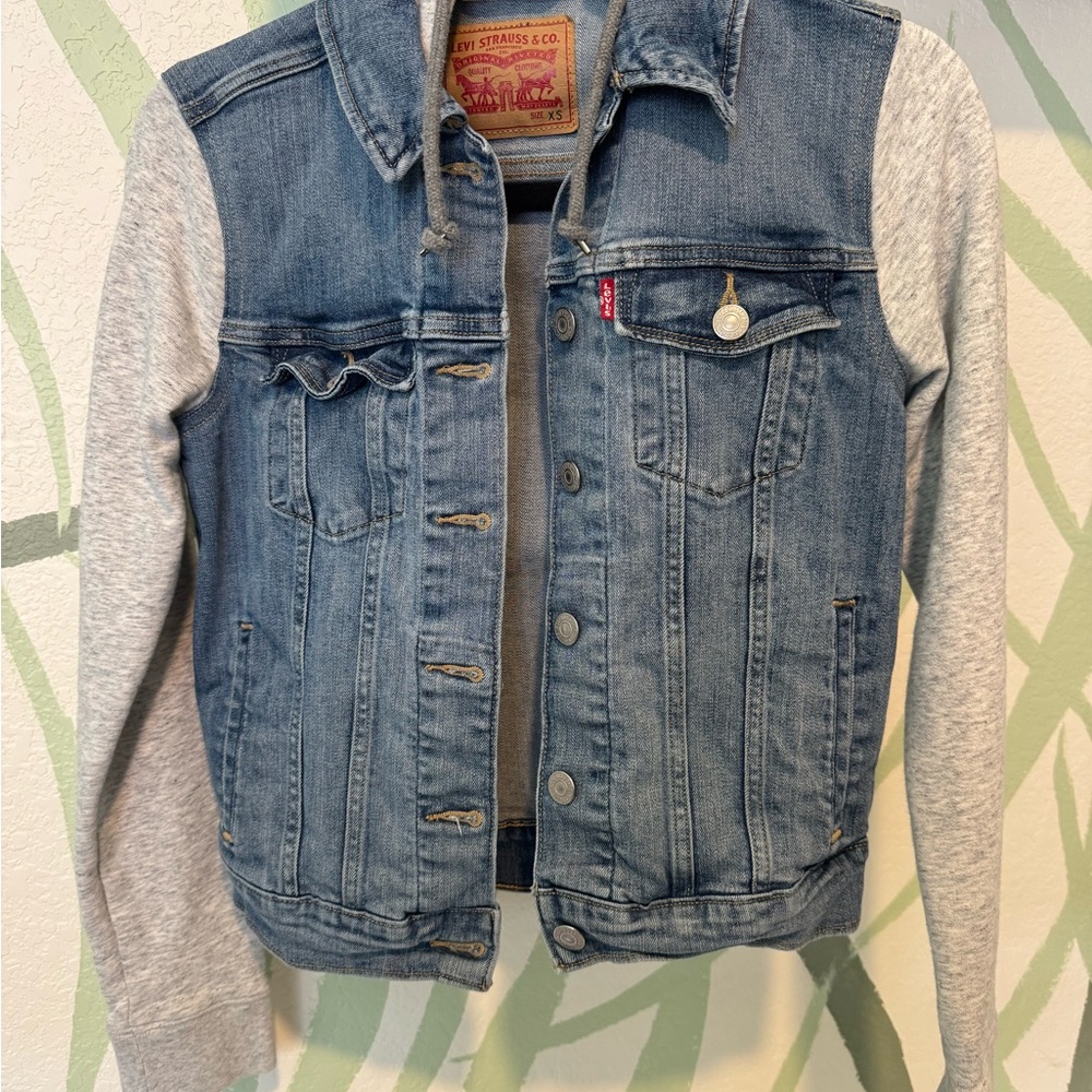 Levi's Hybrid Trucker Jacket with hood